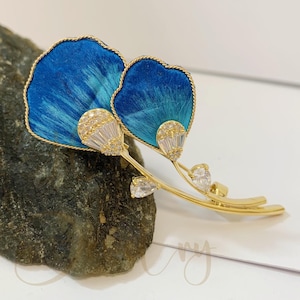 Vintage Ginkgo Blue Leaf Brooch pins ,Handmade Embroidery Pin,Elegant Zircon Luxe Pin ,Party Dress Up for Women,Mother&#39;s day Birthday Gift