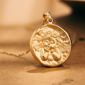 Angel Medallion Necklace,Cherub Necklace,18K solid Yellow Gold Guardian Angel,Coin Pendant,Personalized Necklace ,Gift for her