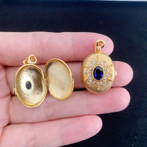 Sapphire Locket Necklace,Custom Picture Nencklace,Vintage Photo Pendant,Sterling Silver Gold Vemeil,Anniversary,Mother’s Day,Christmas Gifts