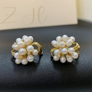 Unique pearl stud earrings,Freshwater Pearl cluster Earring,Bridesmaid Earrings,wedding jewelry,925 Silver Gold Plated,gif for mother