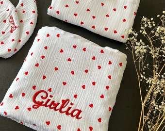 Couverture bébé fille et garçon personnalisé avec prénom en double gaze de coton, idéal pour cadeau de naissance