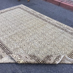 6x9 dining room rug, beige brown bedroom rug, retro rug , vintage rug , 6&#39;2&quot; X 8&#39;8&quot; Oriental rug R7056F53