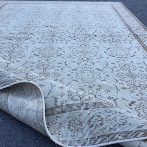 6x10 vintage bed plan rug, retro bedroom rug, 6&#39;5&quot; X 10&#39;1&quot; beige brown Turkish rug, R4265F113