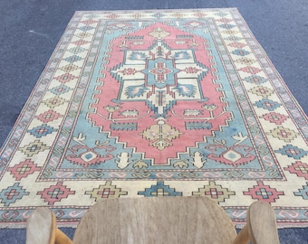 vintage muted bedroom carpet , 6'2" X 8'10" washable red blue area rug,  R 8704F76