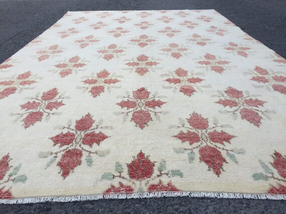 vintage abstract minimal rug in ivory red  5x8 , handmade carpet in size  5'3" X 8'4" for living room R6522F32