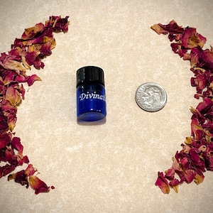 Travel altar divination oil blend, witch’s altar, witchcraft altar, build your own travel altar, divination potion, divination essential oil