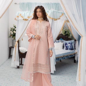 Blush Bloom – Traditional Embroidered 3-Piece Set Pakistani Salwar Kameez Long Sleeve Party/Wedding Dress Handmade Traditional Wear