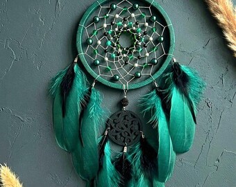 Authentic green dreamcatcher, Indian Art dream catcher with natural feathers, real traumfanger, Indigenous traditional design gift for her