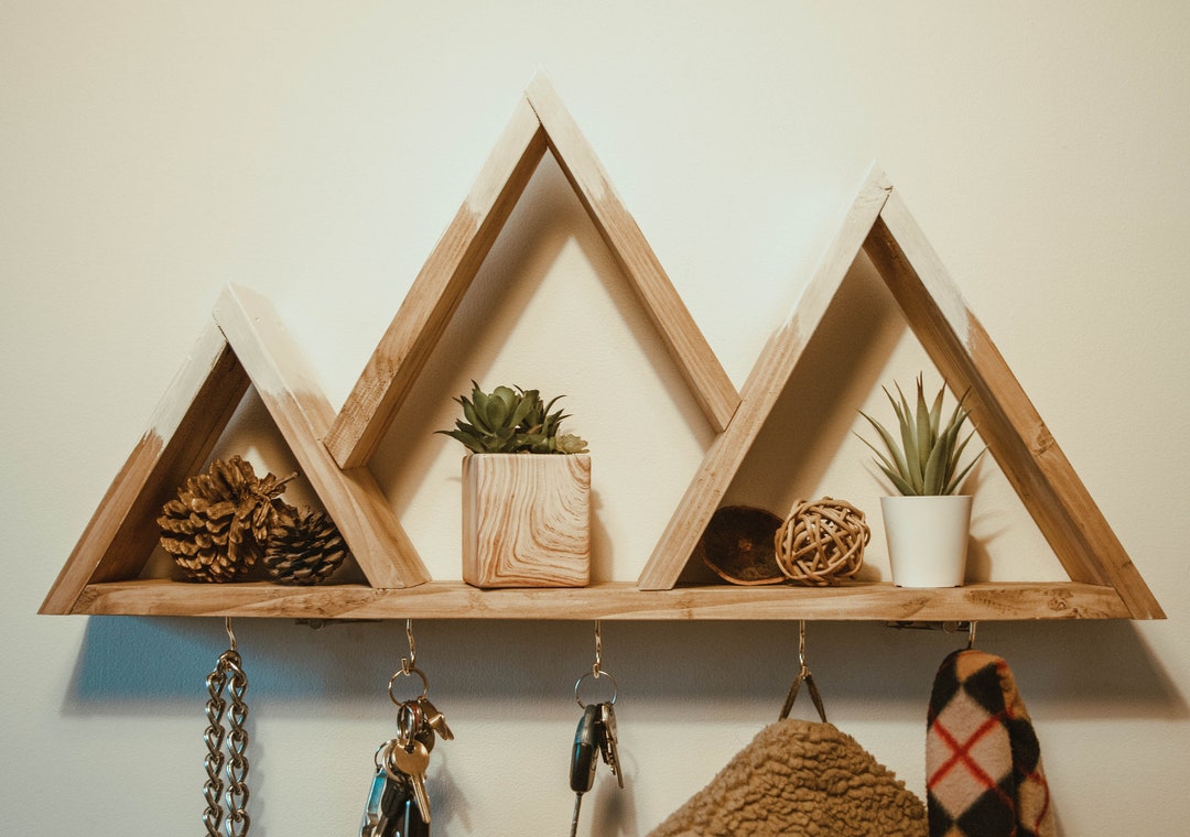 Mountain Shelf Coat and Key Rack Dog Lead Handmade Recycled Pallet Wood