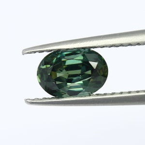Natural Green Sapphire 1.22 Carat 7.2x5.3 MM Oval Shape Faceted Gemstone