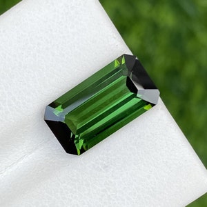 Natural Green Tourmaline 4.76 Carat 14x7.5 MM Octagon Shape Faceted Gemstone VVS1