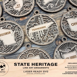 Peut inclure: Ornements en bois découpés au laser représentant des États américains avec leurs monuments emblématiques. Les États incluent le Wisconsin, le Tennessee, l'Ohio et le Colorado. Le texte "STATE HERITAGE" et "LASER READY SVG" est également visible.