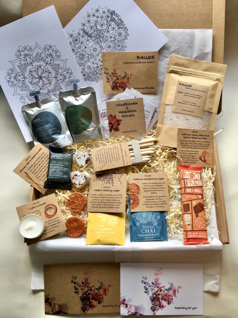 Vegan PAUSE Special Gift box Gift for her Letterbox gift