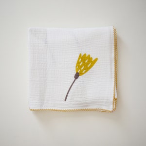 Arrullo para bebé de algodón orgánico - Flores Mostaza