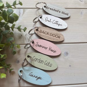 Personalised Wooden Keyring, Custom Oak Key Fob Gift, Engraved Shed/Back Door Key Ring, Airbnb, Hotel, New Home, Stocking Filler