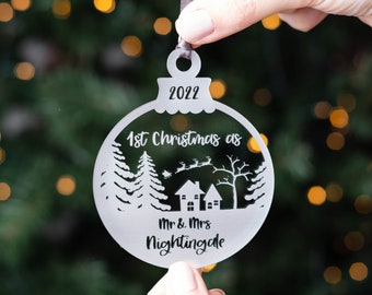 Personalised 1st Married Christmas Bauble, First Christmas as Mr & Mrs Decoration, Bespoke Christmas Wedding Gift Idea