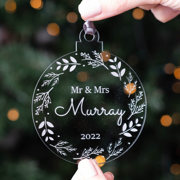 Personalised Mr and Mrs Newly Married Christmas Bauble – Bespoke Acrylic Couples Xmas Decoration – First Christmas Married Gift Idea