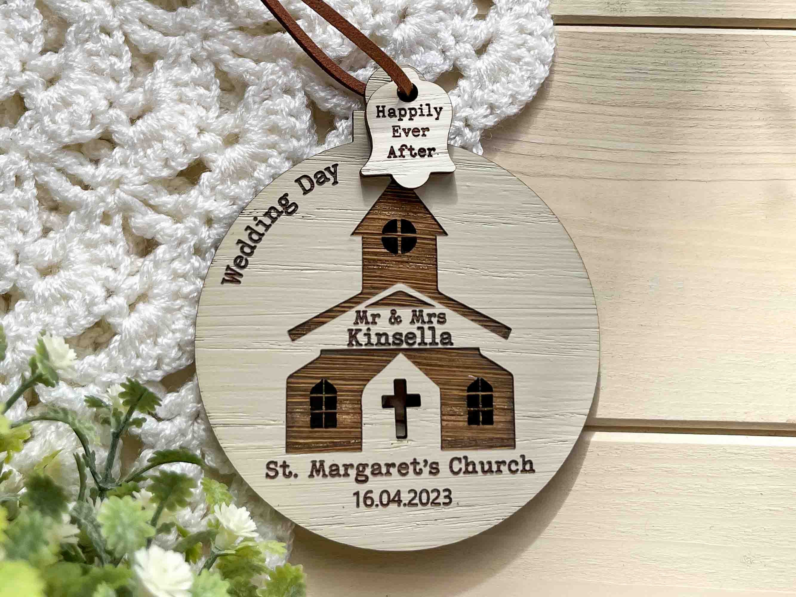 Personalised Wedding Gift, Mr & Mrs Hanging Tag, Wooden Bauble Wedding Plaque, Mr and Mr, Mrs and Mrs, Personalised Wedding Sign Bauble Gift