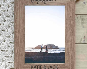 Engagement Gift for Couple - Personalised Engaged Photo Frame, Custom Engraved Picture Frame 6x4 or 7x5, Engagement Present