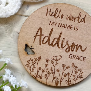 Personalised Baby Birth Arrival Sign, Social Media Photo Prop Disc, Hello World My Name Is Announcement Sign,Baby Name Plaque, New Baby Gift