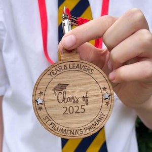 Personalised Class of 2025 School Year 6 Leavers Medal, Year 6 Leavers Keepsake, Primary School Leavers Gift, Pupil Teacher Gift