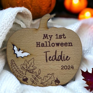Personalised Baby&#39;s First Halloween Sign, Social Media Photo Prop Disc, Baby Milestone, Keepsake Halloween Decoration, Baby 1st Halloween