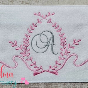 Laurel Wreath Embroidery Design: Delicate Frame Fill Stitch (Digital Download)