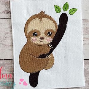Baby Sloth Tree - Machine Embroidery Design - Fill Stitch Embroidery - Animal Embroidery - 4x4 5x4 5x7 5x8 6x10 7x12