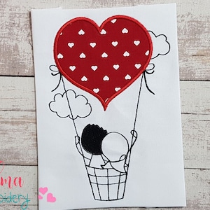 Paar im Herz Ballon Applikation - Valentinstag Maschinenstickerei (Digitaler Download)
