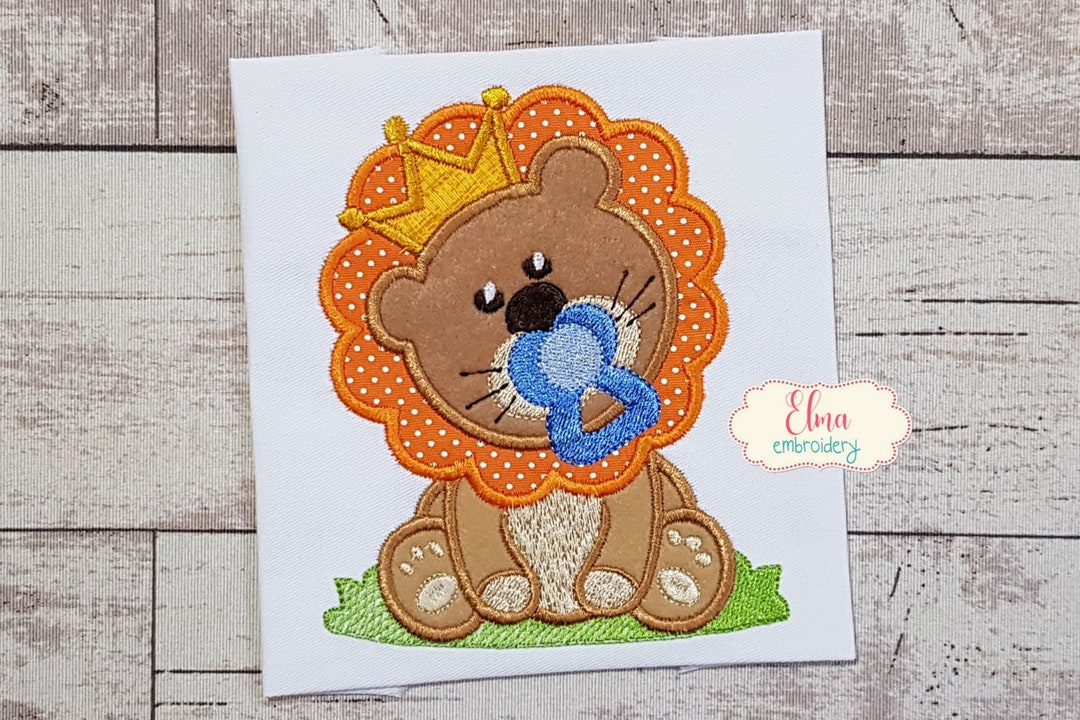 Lion King With Baby Binky Machine Embroidery Design Applique Embroidery