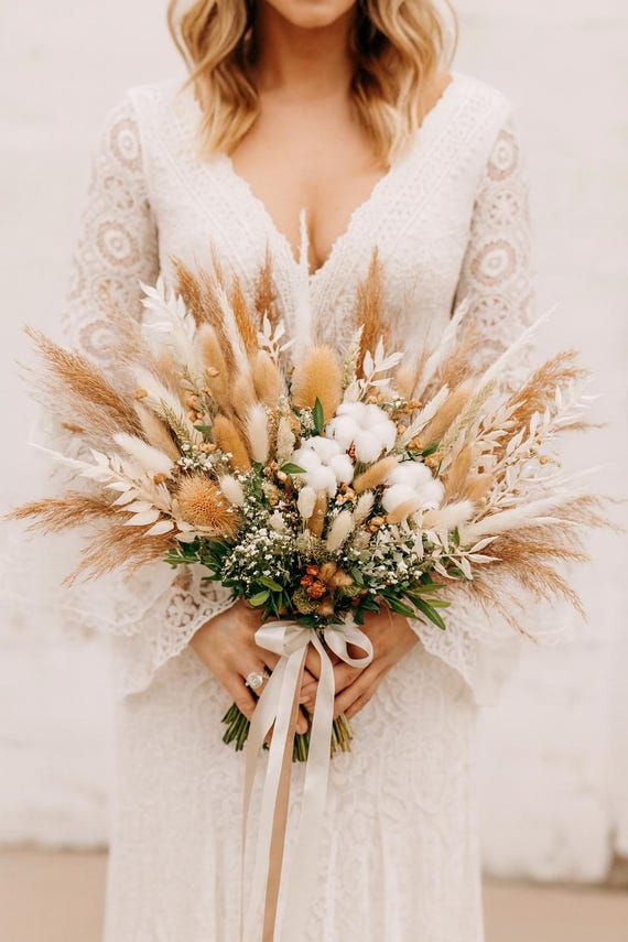Beige Pampas Grass Wedding Bouquet: Boho Dried Flowers & Accessories