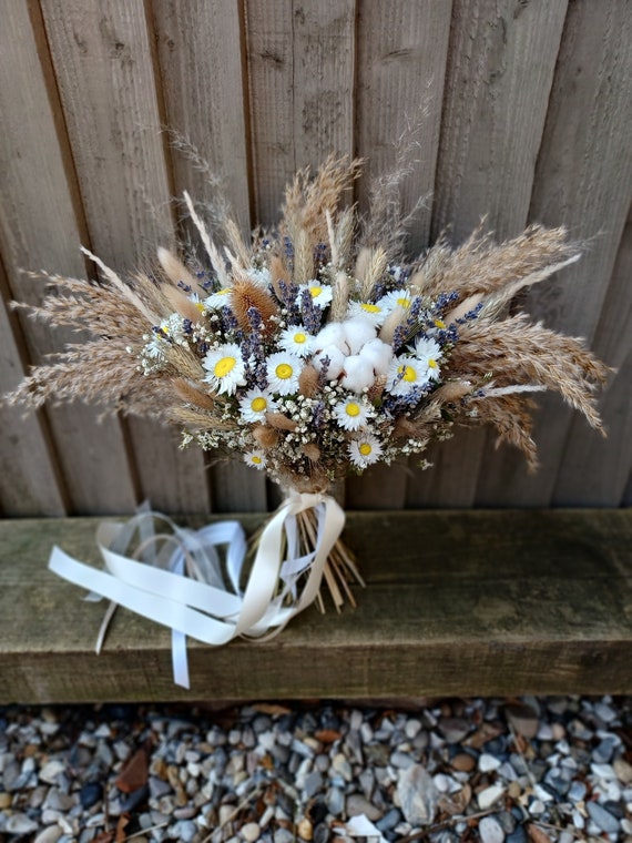 Daisies & Lavender dried wedding bouquet | Boho wedding | Bridal dried bouquet | Bridesmaid bouquet | Flower Girl bouquet | Buttonhole