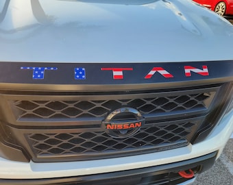 Calcomanías para capó elevado con letras insertables, compatibles con Nissan TITAN 2021, 2022, 2023 y 2024 (bandera estadounidense - reflectante)