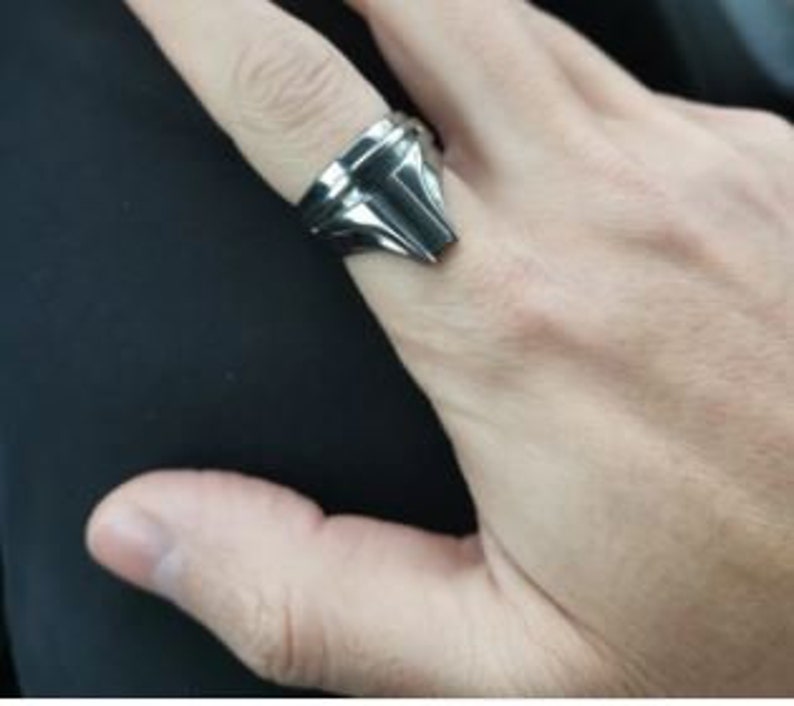 The Mandalorian helmet ring men star wars ring stainless steel soldier helmet ring jewelry star wars Mandalorian silver helmet ring