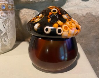 Mushroom trinket holder