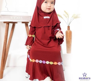Conjunto de abaya renbow dzakira para bebês e crianças de 0 a 4 anos, com vestido e hijab na cor bordô.