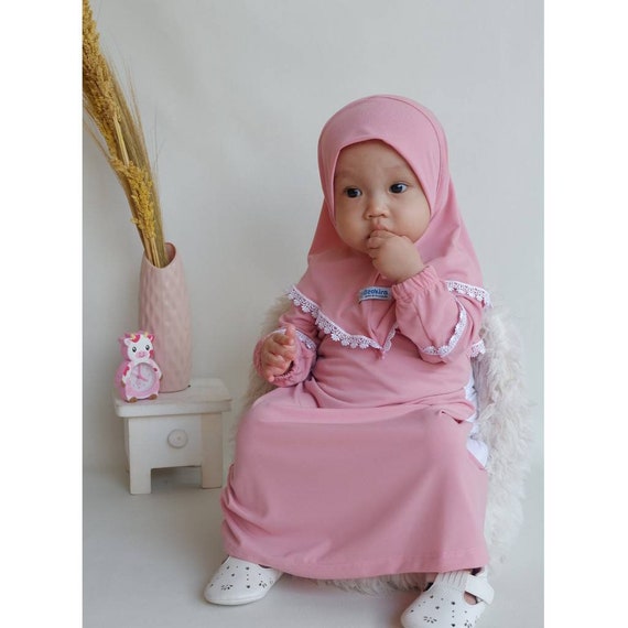 Abaya Bébé Fille Ramadan Avec Hijab – Robe Longue Maxi Islamique Mousseline – 0-4 Ans