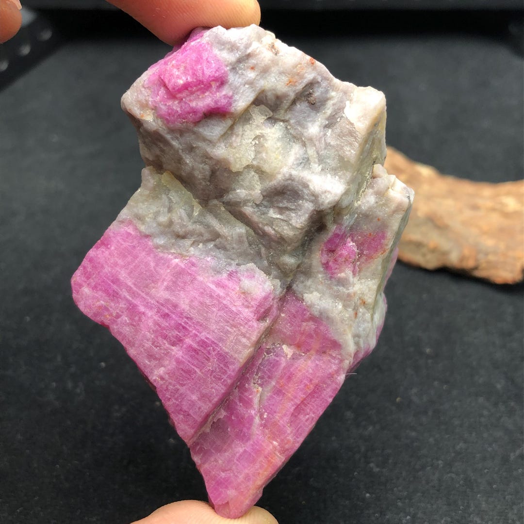 660 Carats Natural Ruby Rough in Matrix Pink Raw Crystal Specimen for ...