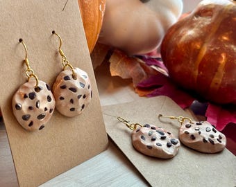 Chocolate Chip Cookie Earrings, Handmade Polymer Clay Food Earrings, Cute Dessert Jewelry, Cookie Lover Gift, Kawaii Dangle Earrings