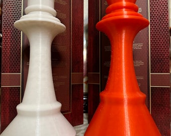 Pieza de ajedrez decorativa XL. Piezas de ajedrez de rey y reina impresas en 3D.