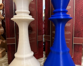 Pieza de ajedrez decorativa XL. Piezas de ajedrez de rey y reina impresas en 3D.