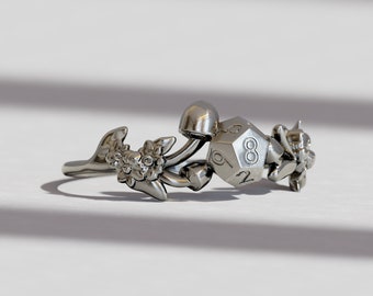 DND Dice Ring - Floral D20 Ring for Women Men, Perfect Dungeons & Dragons Jewelry, Geek Chic Game Accessory- DND wedding band ring