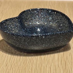 small heart resin trinket tray