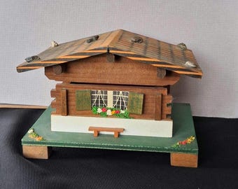 Vintage Swiss Music Box  "I'd Like to Teach the World to Sing"