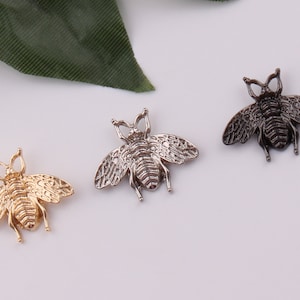 26mm×22mm metal bee bag label bee shape purse label personalized labels leather badge handbags purse feet bag hardware 1-2-5-10 pcs