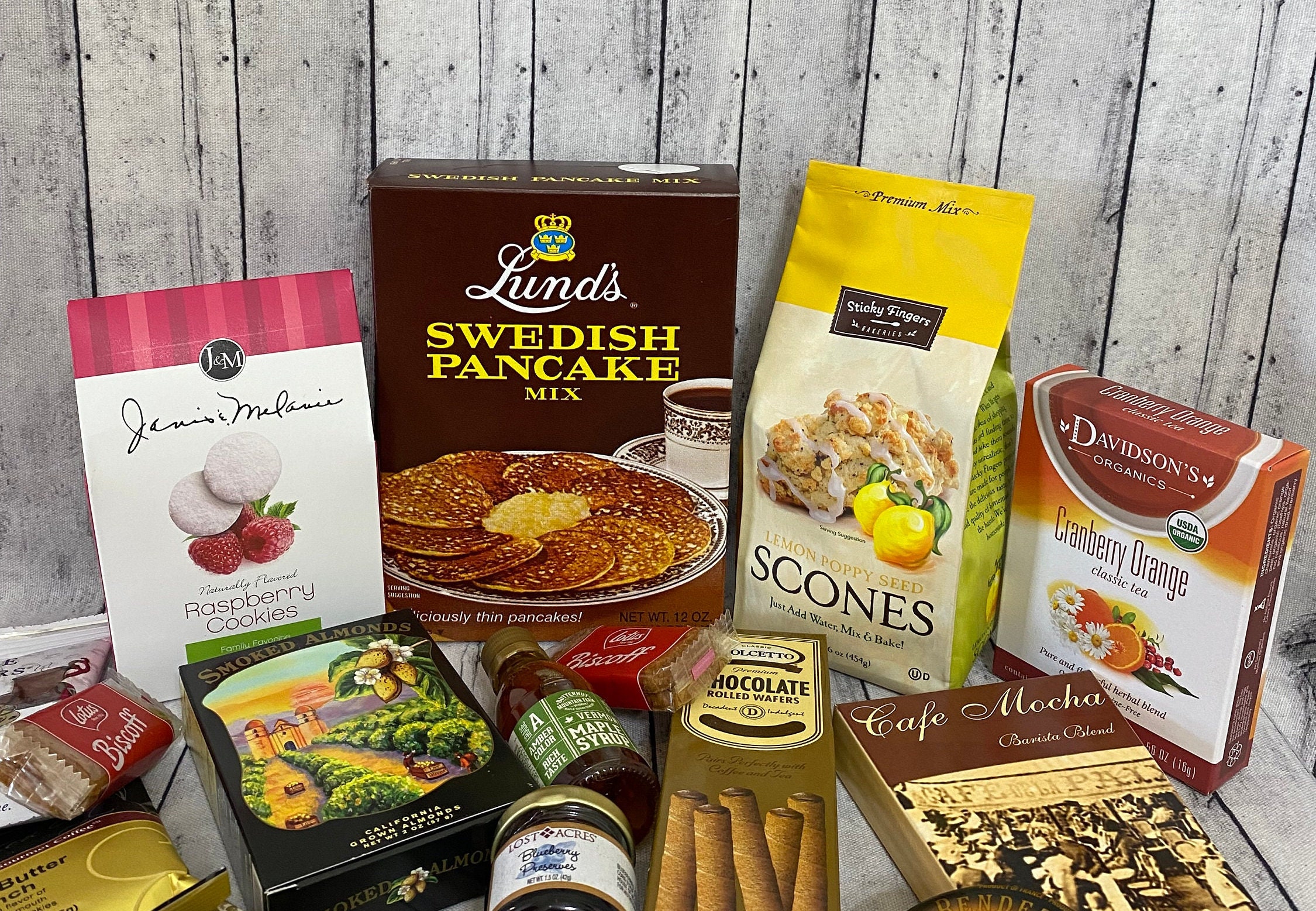 Deluxe Breakfast Gift Box Brunch Gift Box Family Care Etsy