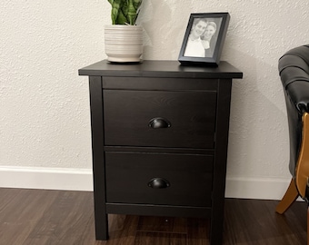 SECRET LOCKING COMPARTMENT Nightstand