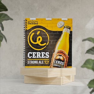 Quaderno Riciclato Unico Birra Ceres - Copertina da Scatole di Prodotti - Carta Riciclata Interna - Rilegatura a Spirale in Alluminio