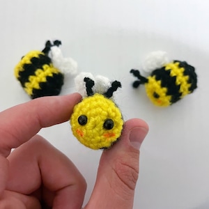 Mini Crochet Bee Amigurumi Plushies