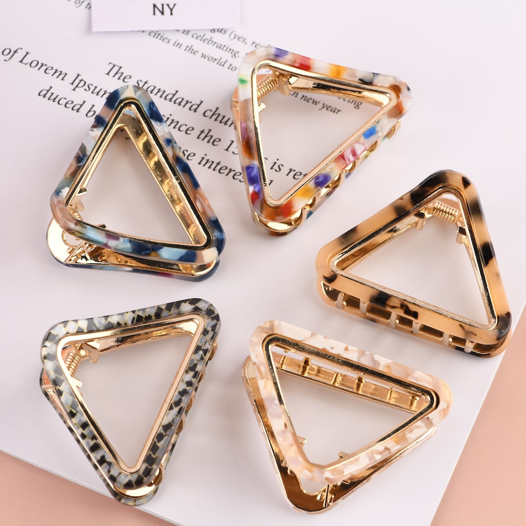 Tortoise Triangle Metal Hair Claw Clip, Small Minimalist Hair Claw